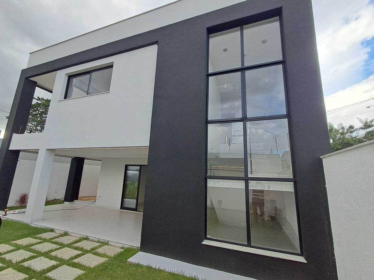 Vendo Casa Duplex no Bairro Residencial Darcy Dalla Bernardina