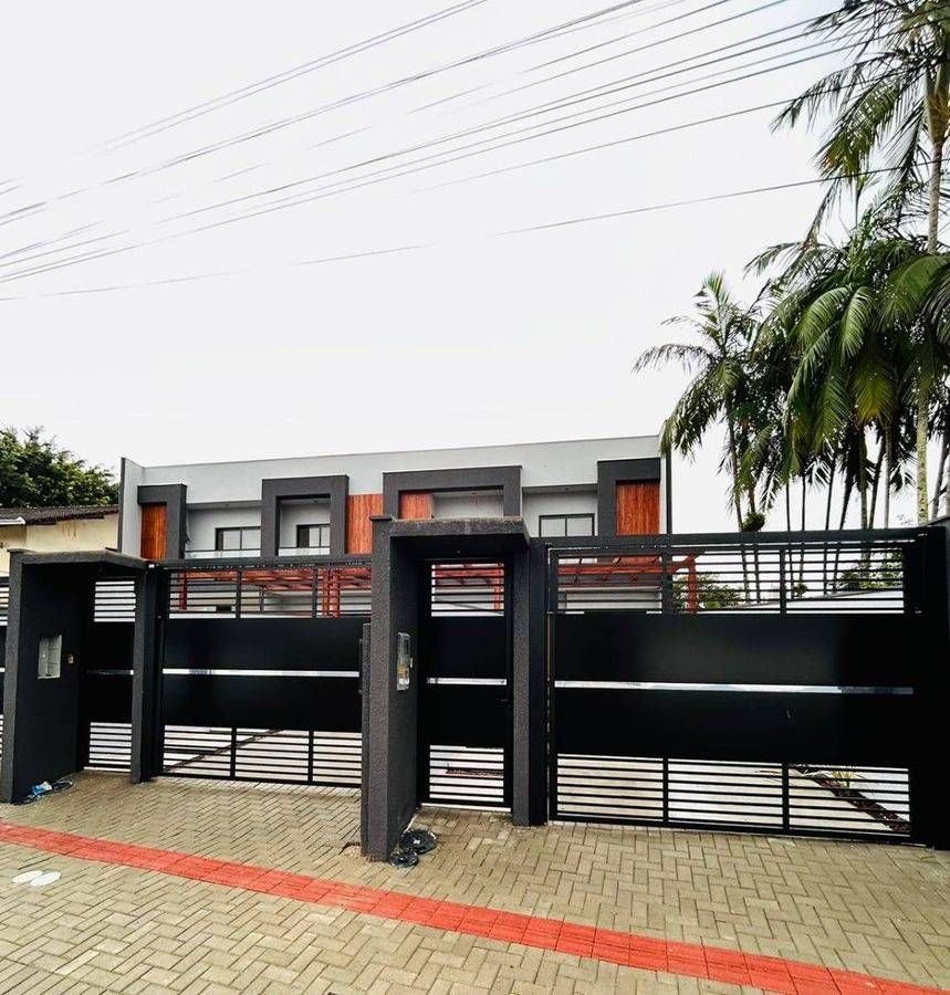 Casa Geminada com 1 suíte + 2 quartos, Saguaçu - Joinville - Casa Geminada em Saguaçu, Joinville - à venda - H7 Imóveis Ltda