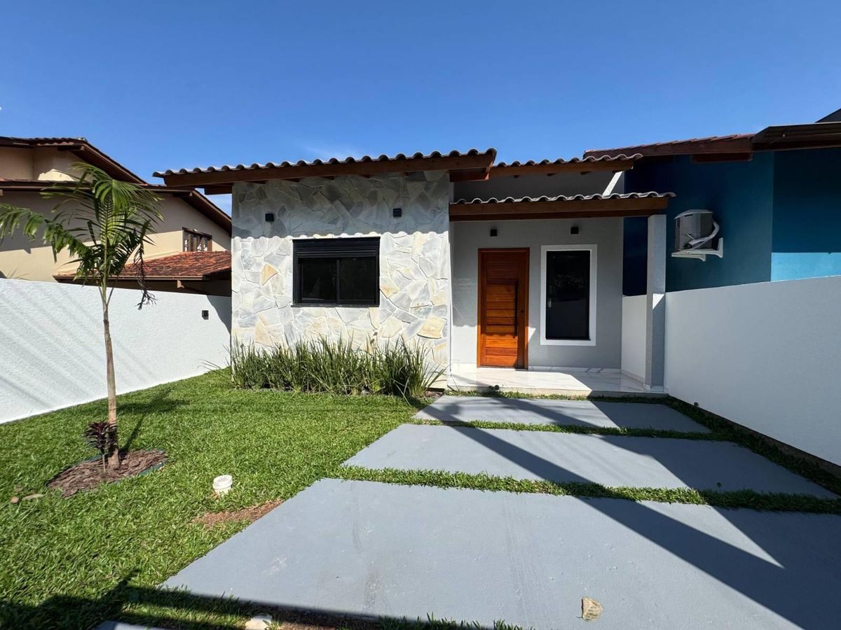 Casa em fase de acabamento no Rio vermelho - Casa em São João do Rio Vermelho, Florianópolis - à venda e para temporada - Nativo Imóveis LTDA