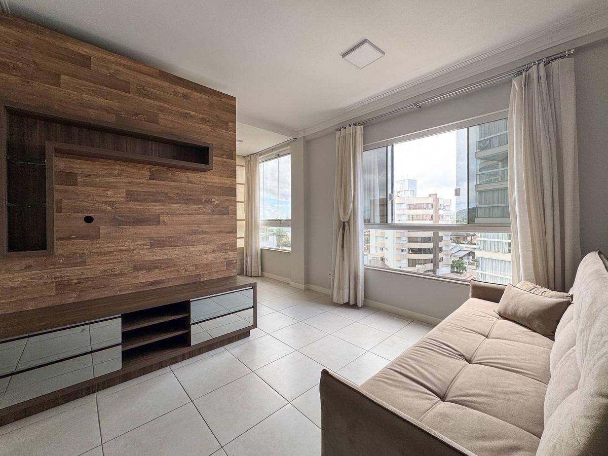 Apartamento com 3 dormitórios e 121 m² na Vila Moema