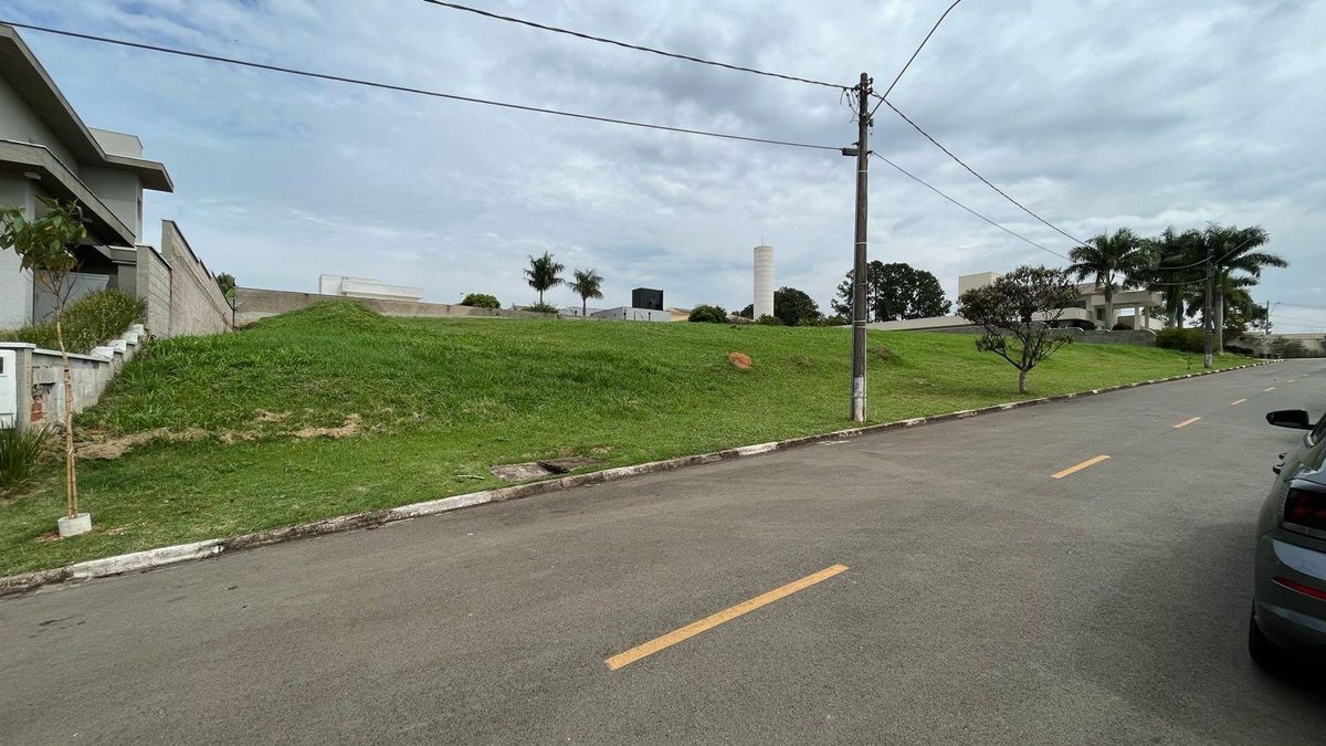 Terreno à venda, 1000 m² por R$ 1.300.000,00 - Condomínio Villa Lombarda - Valinhos/SP, foto 2