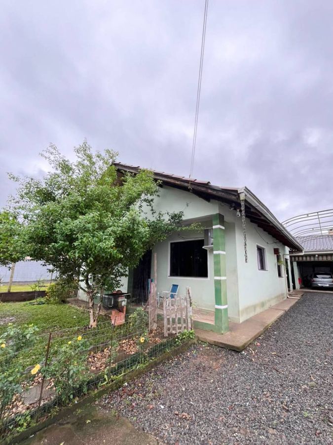 Casa Semimobiliada Com 04 Quartos | Santo Antônio - Jaraguá do Sul - Casa em Santo Antônio, Jaraguá do Sul - à venda - Eskala Imóveis LTDA