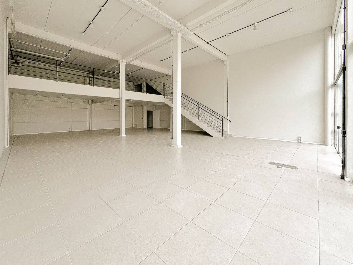 Sala comercial para locação no Centro de Camboriú