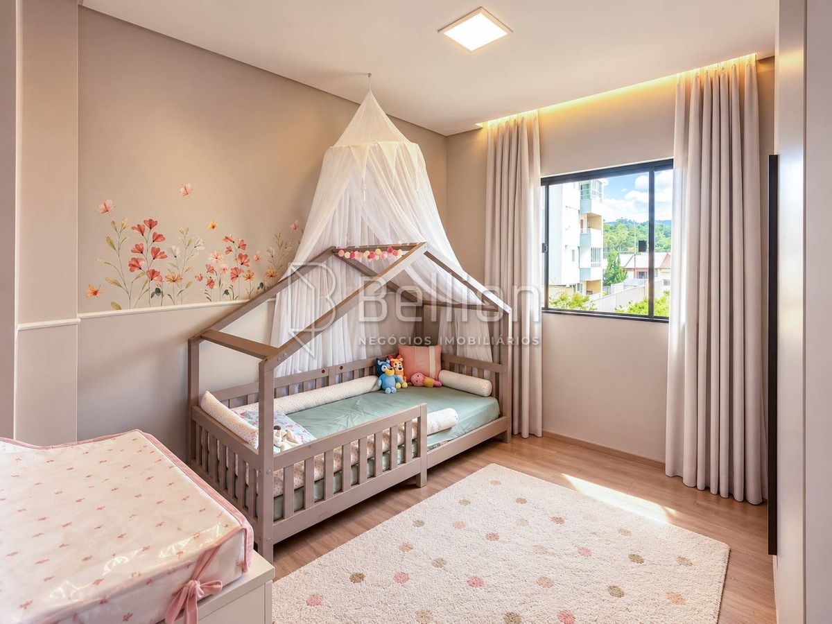 Casa de Alto Padrão, semi mobiliada à Venda na Divinéia em Rio dos Cedros 3 Quartos