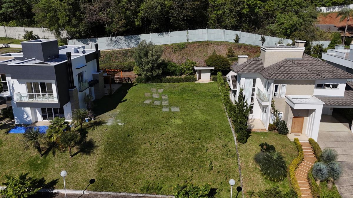 TERRENO EXCLUSIVO NO RESIDENCIAL ANA INÊS - Lote/Terreno - à venda - Conecta Imóveis