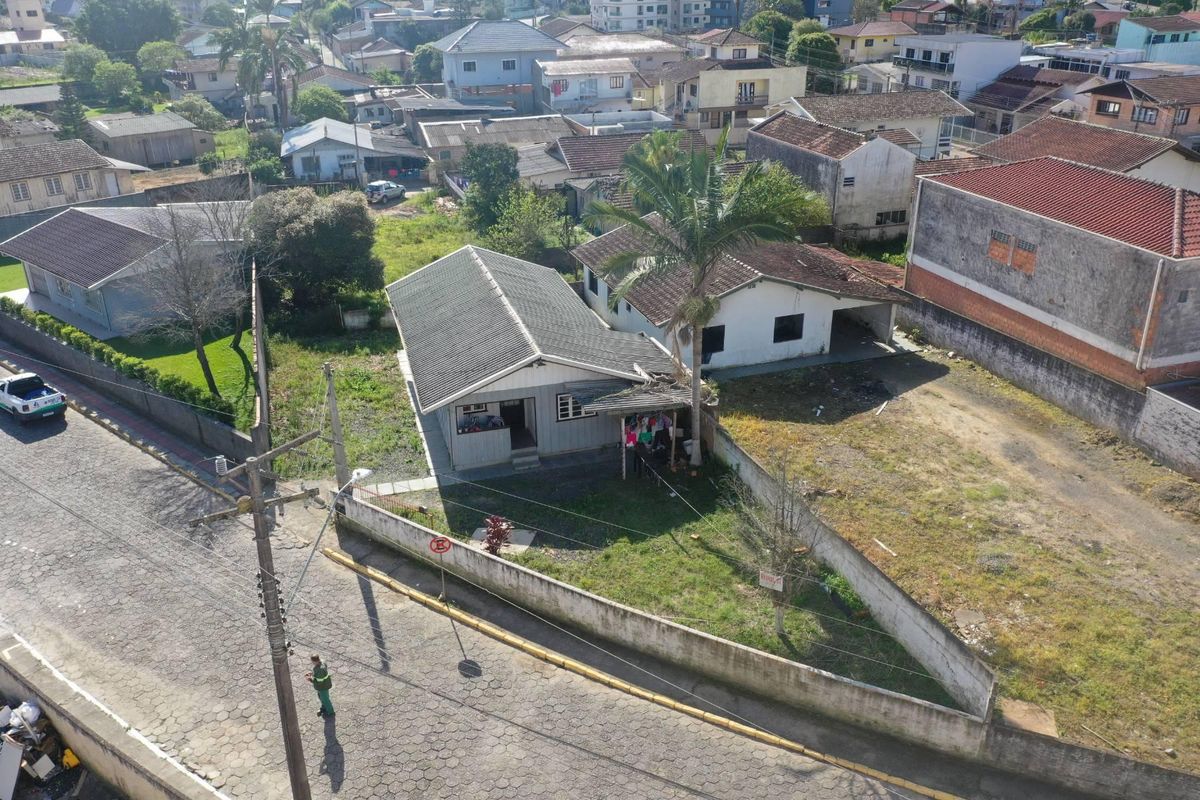Casa mista - Venda - Oportunidade - Investimento - 03 dormitórios - 116m2 - Rua Imperatriz Leopoldina - Canoas - Rio do Sul - Casa em Canoas, Rio do Sul - à venda - Cifra Imóveis e Empreendimentos Imobiliários