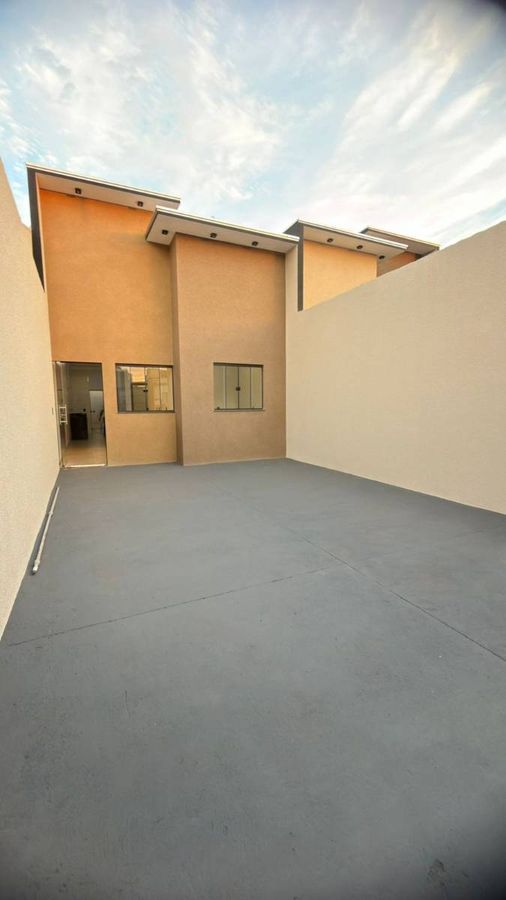 Casa com 3 quartos, Residencial Atalaia - Rio Verde