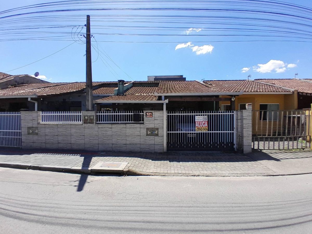 Casa Geminada Semi Mobiliada 3 Quartos - Casa Geminada em Morro do Meio, Joinville - para locação - IMOBILIARIA BORBA
