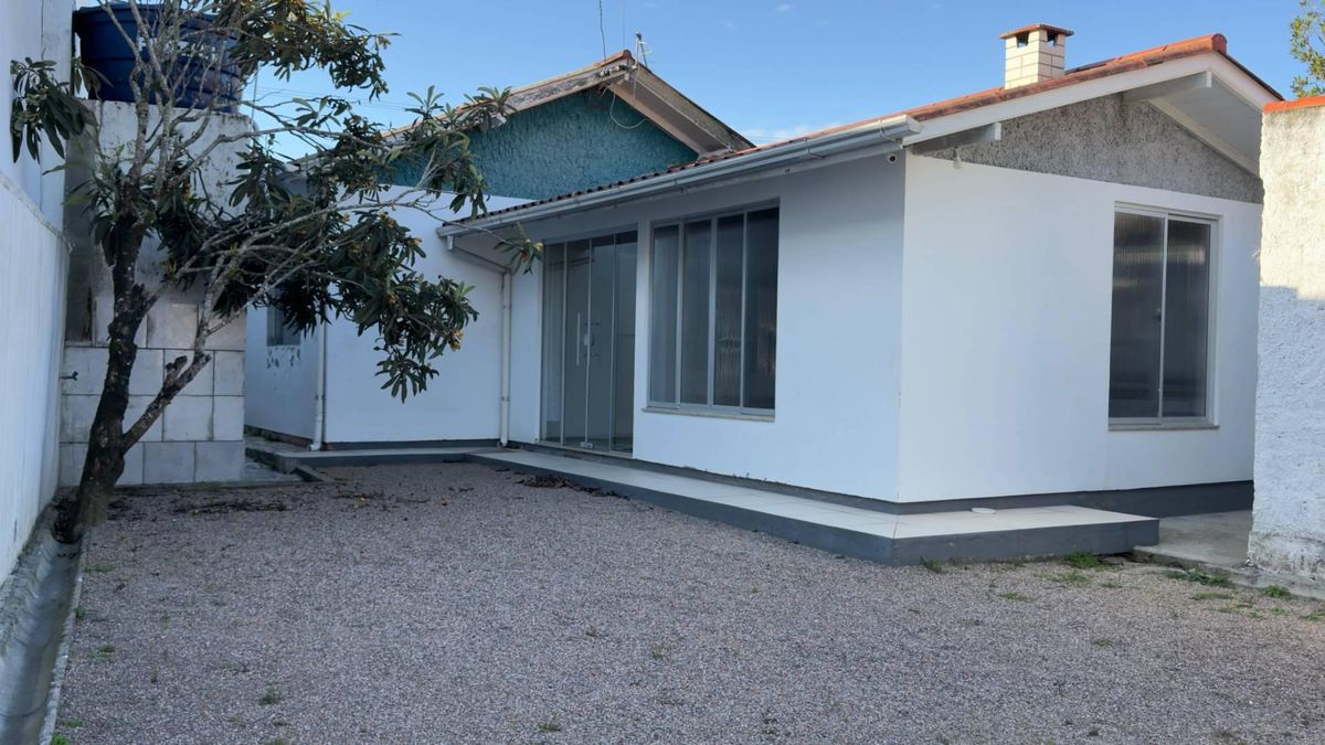 CASA A VENDA NA PRAIA DA CAMBOA - Casa em Camboa da Armação, Governador Celso Ramos - à venda - ADMIR MIRANDA NEGÓCIOS IMOBILIARIOS