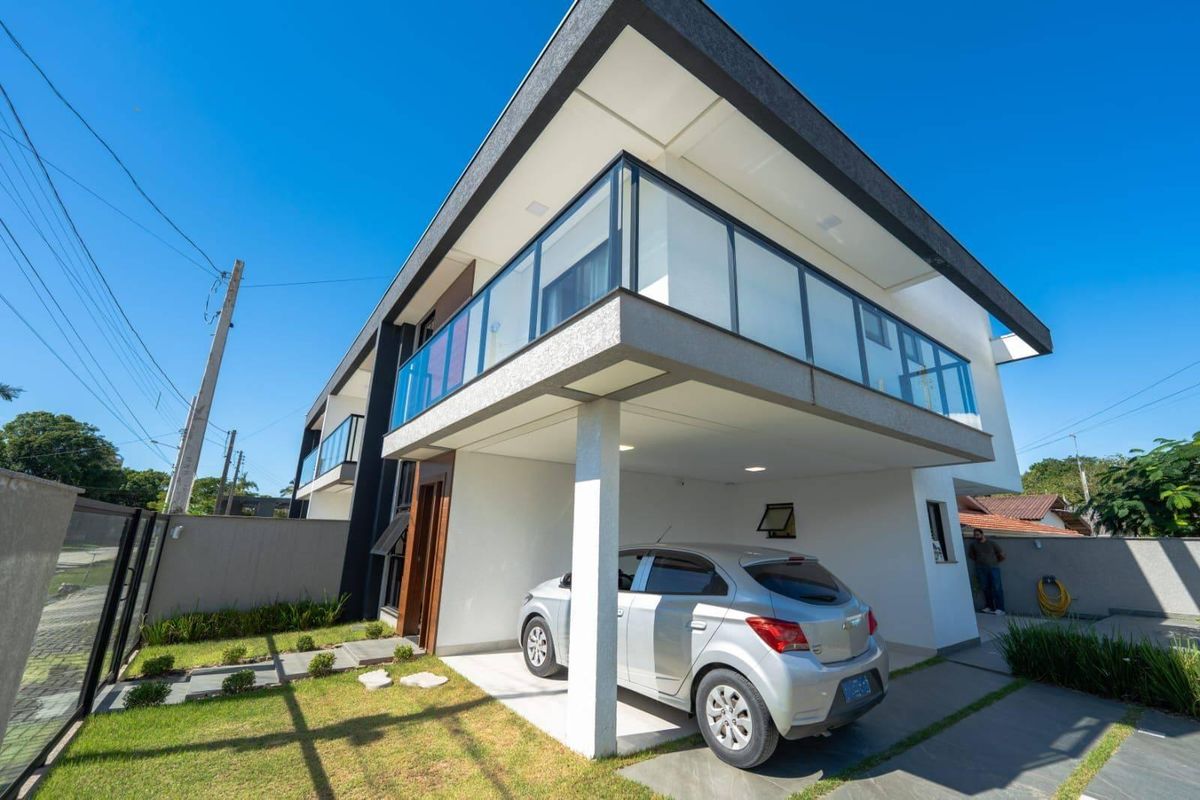 Sobrado com 3 dormitórios à venda, 149 m² por R$ 1.300.000,00 - Rainha do Mar - Itapoá/SC - Sobrado em Rainha do Mar, Itapoá - à venda - Nossa Praia Imóveis