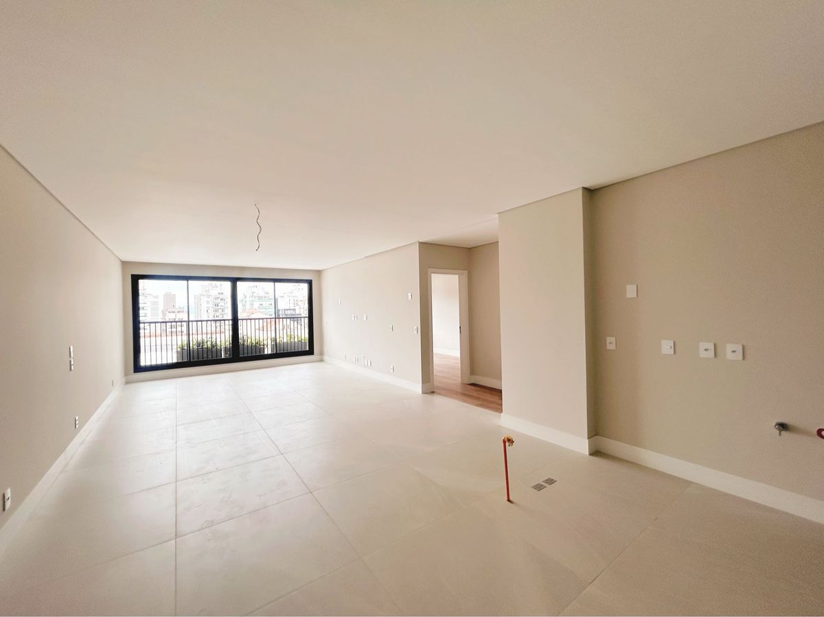Apartamento com 3 quartos, 3 Suítes, 136m², no Centro de Florianópolis - Apartamento em Centro, Florianópolis - à venda - Conceito Imóveis