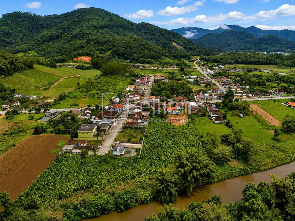 Terreno à Venda no Centro de Rio dos Cedros 4.619,72 m²