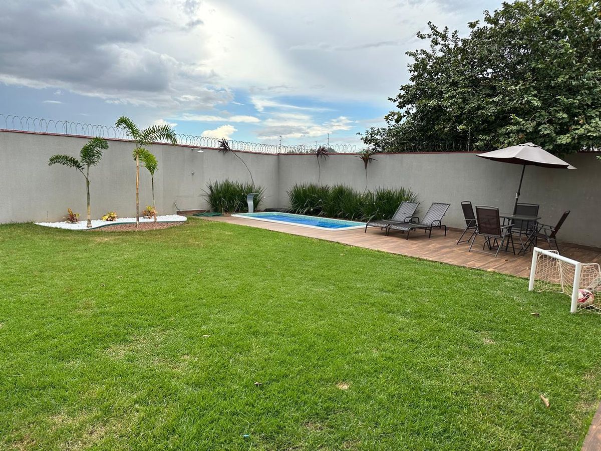 Casa com 3 Quartos, Parque das Laranjeiras Prolongamento - Rio Verde - Casa em Parque das Laranjeiras Prolongamento, Rio Verde - à venda - Futura Imóveis