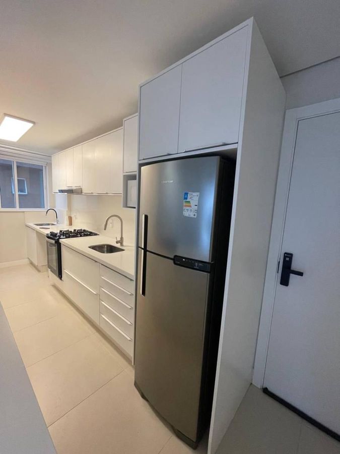 Apartamento Semi Mobiliado Com 01 Suite + 01 Dormitório no Bairro Vila Operária em Itajaí/SC - Apartamento em São Judas, Itajaí - para locação - Ação Imoveis LTDA