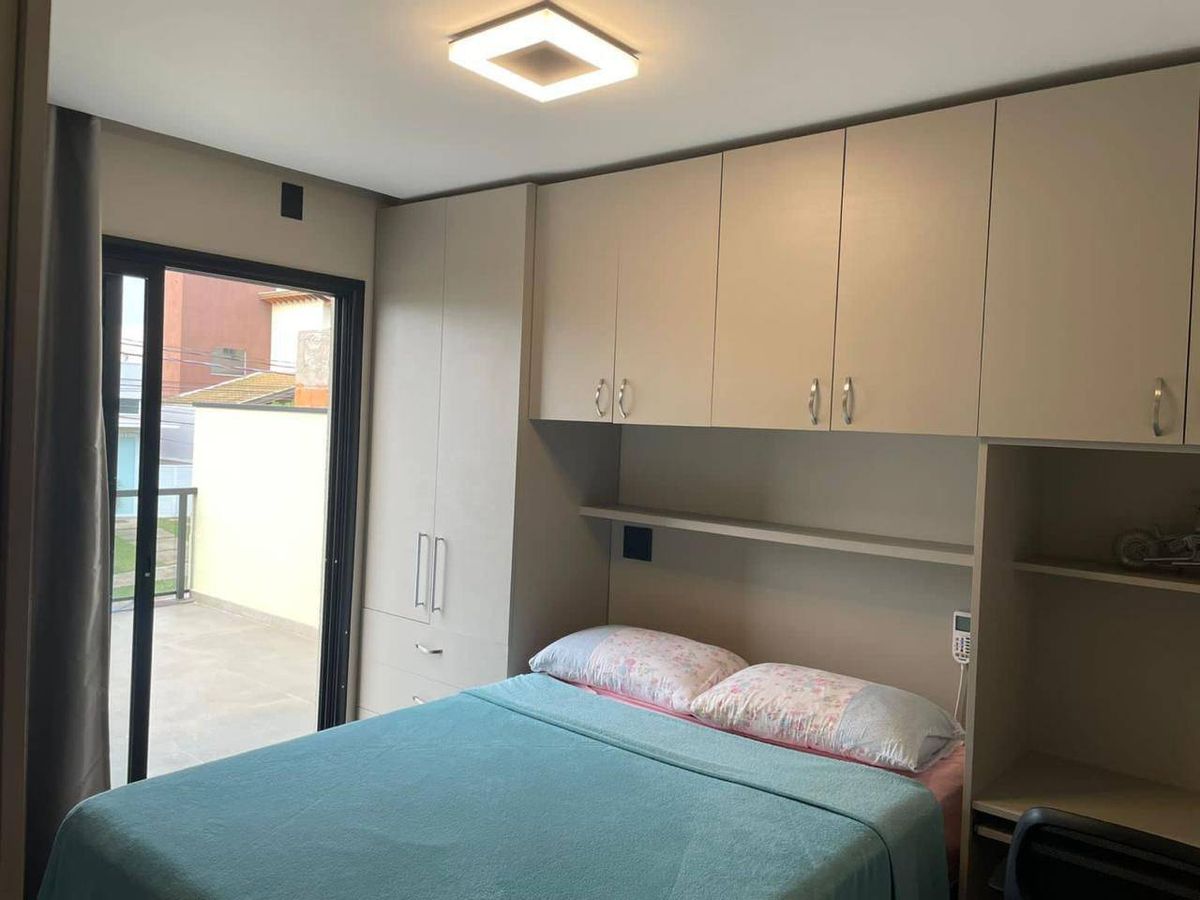 Casa com 4 quartos e 284 m² em Vila Guilhermina, Praia Grande