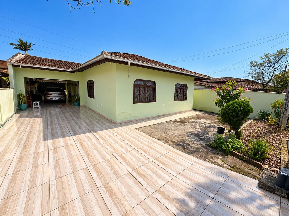 Casa 4 quartos, à venda no Jarivatuba - Joinville - Casa em Jarivatuba, Joinville - à venda - IMOBILIARIA BORBA