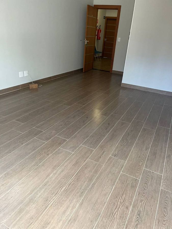 Sala Comercial no Centro - Salas Comerciais em Centro, Ribeirão Preto - para locação - Locca Imóveis
