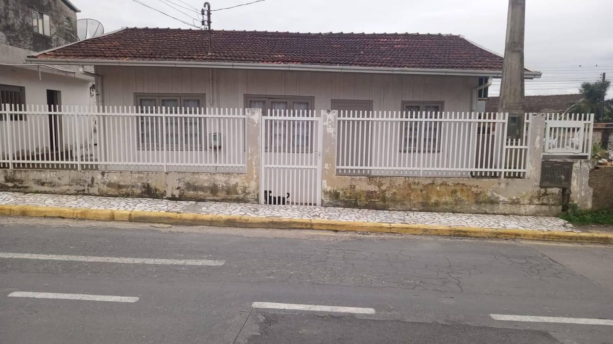 Casa Mista no Bairro Boa Vista em Rio do Sul - Casa em Boa Vista, Rio do Sul - à venda - ARPIA Imobiliária