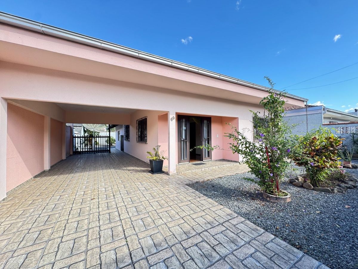 Casa bairro Jaraguá Esquerdo Jaraguá do Sul - Casa em Jaraguá Esquerdo, Jaraguá do Sul - à venda - MEGA Empreendimentos Imobiliários