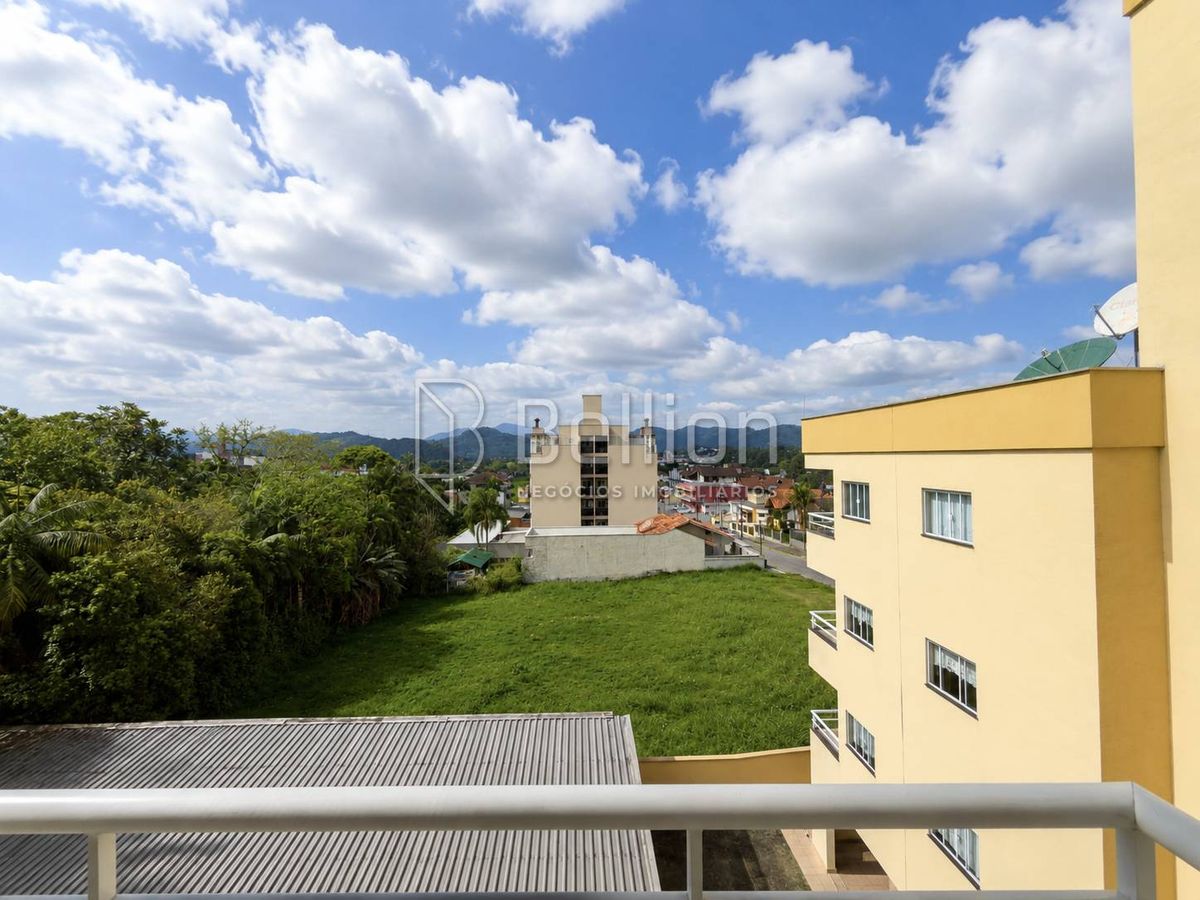 Apartamento Semimobiliado à Venda em Timbó 2 Quartos no Bairro das Capitais