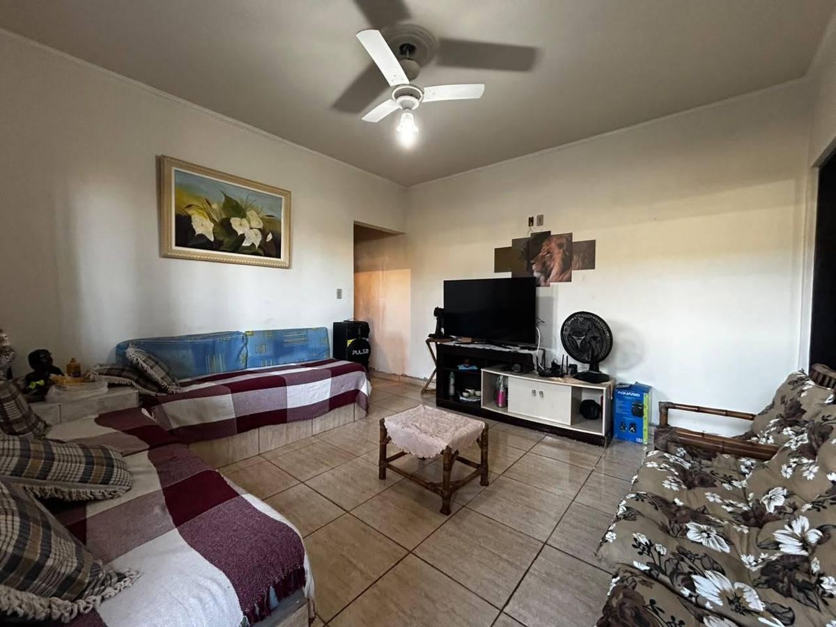 Casa com 2 quartos, Itaguaí - Mongaguá - Casa em Itaguaí, Mongaguá - à venda - Oliveira Filx Imóveis