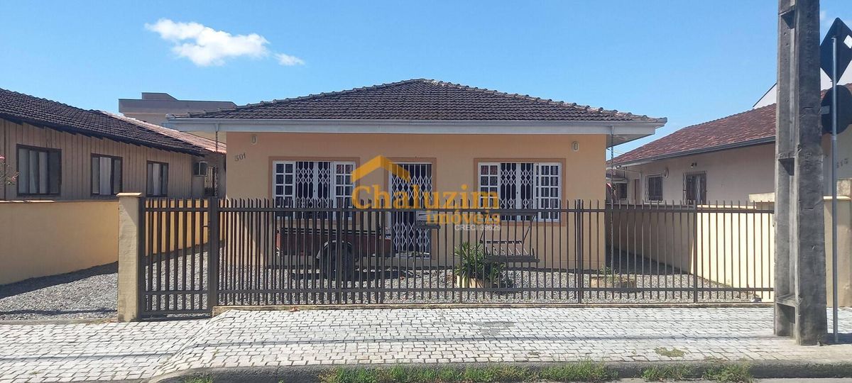 Casa, Iririú - Joinville - Casa em Iririú, Joinville - à venda - CHALUZIM IMÓVEIS LTDA