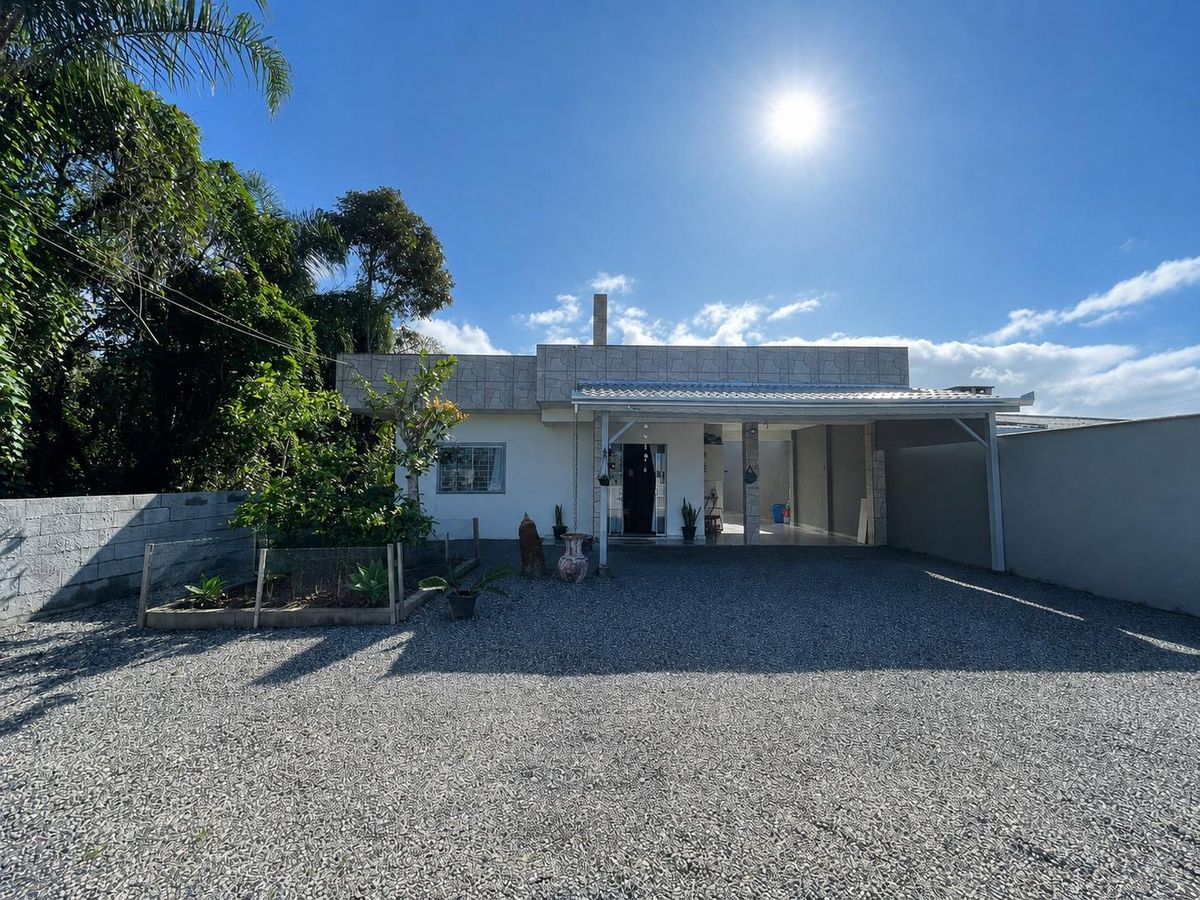 Casa Com 134,53 m², Com Edícula Nos Fundos E Terreno Espaçoso - Casa em Cambiju, Itapoá - à venda - Imobiliaria Patricia Claudino