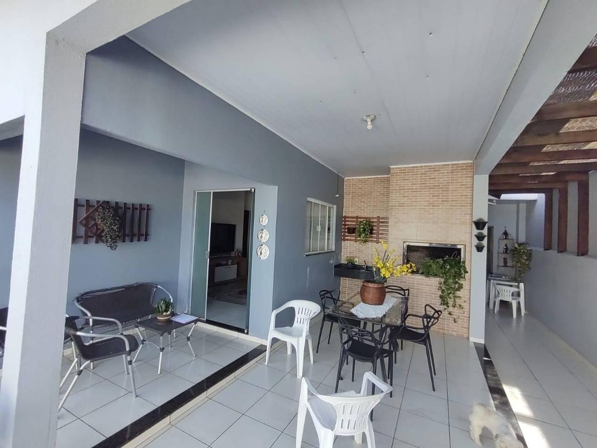 Casa , com 3 quartos - Centro, Sorriso