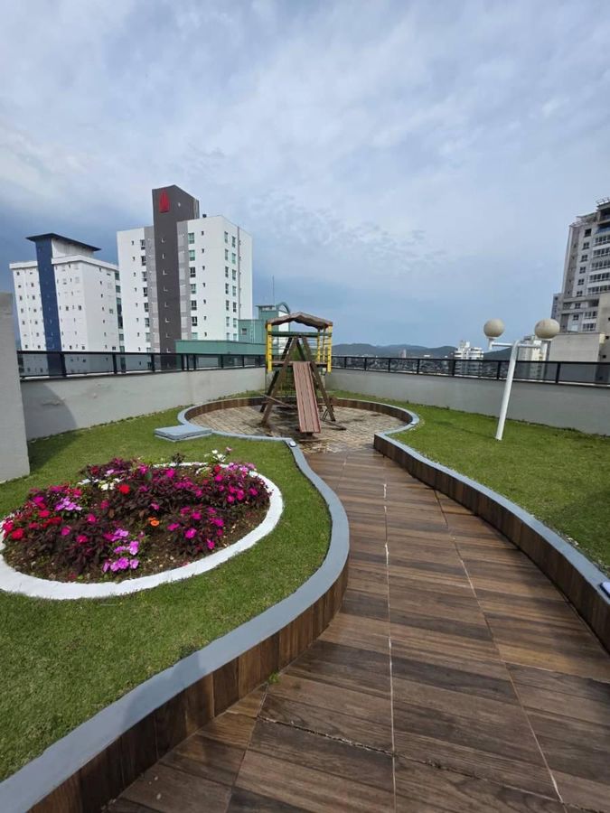 ALUGUEL DE APARTAMENTO DE 3 DORMITÓRIOS NA RUA 3100 EM BALNEÁRIO CAMBORIÚ - 17
