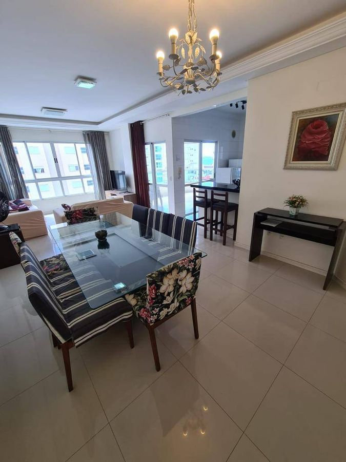 Ótimo apartamento de 3 quartos para temporada bem localizado. - Apartamento em Meia Praia, Itapema - para temporada - Conte LTDA
