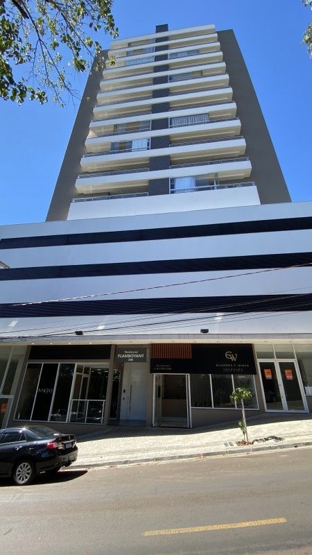 Apartamento Suíte + 02 Quartos - Ed Flamboyant