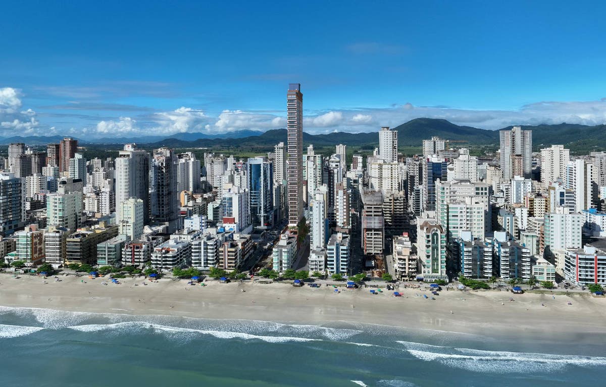 ROYAL HOME ELIZABETH II - Apartamento em Meia Praia, Itapema - à venda - JSobrinho Imóveis