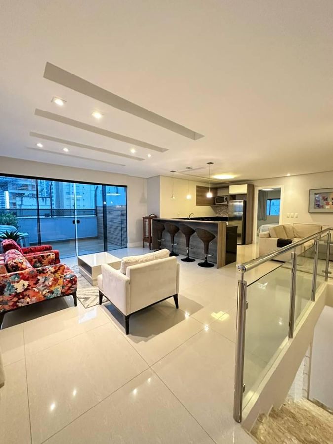 Cobertura Duplex à venda no Edifício Dario Carlos com 5 dormitórios no Centro em Balneário Camboriú - Cobertura em Centro, Balneário Camboriú - à venda - WOW Imobiliária Ltda