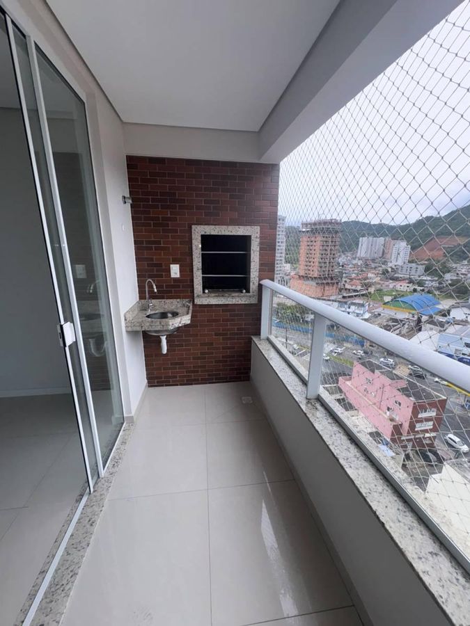 Apartamento com 02 dormitórios e 01 vaga para locação anual em Itajaí - Apartamento em Fazenda, Itajaí - para locação - Desc Imóveis