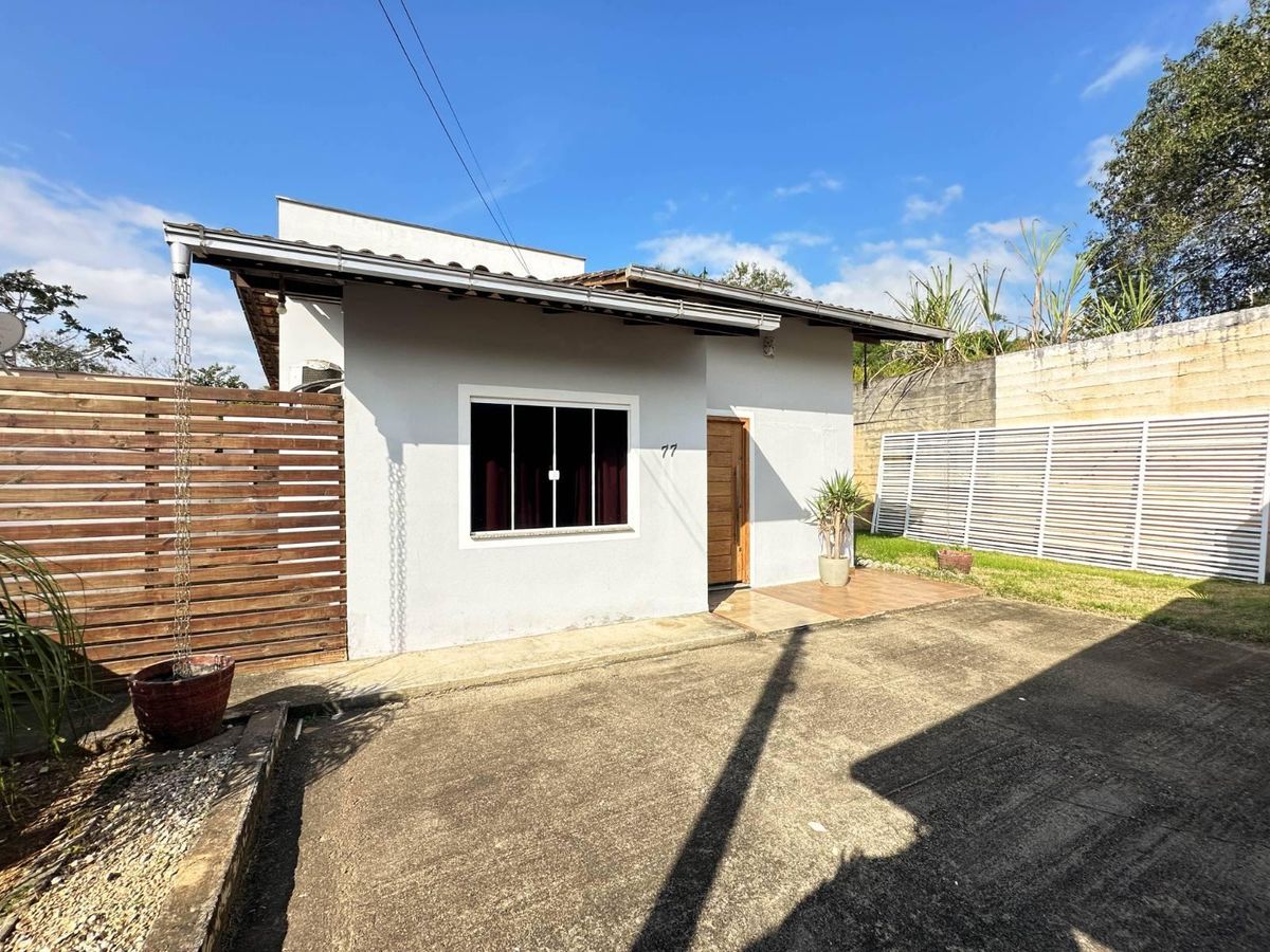 CASA COM SUÍTE + 2 QUARTOS - SÃO LUÍS - Casa em São Luís, Jaraguá do Sul - à venda - IMOB Imóveis