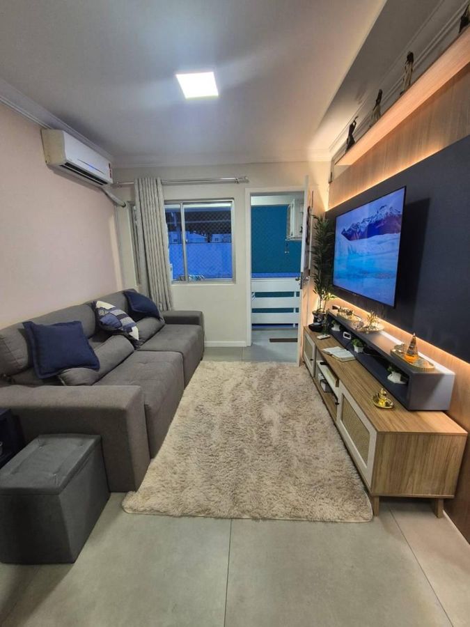 Apartamento à venda no Edificio Santelmo com 2 dormitórios Reformado no Centro em Balneário Camboriú - Apartamento em Centro, Balneário Camboriú - à venda - WOW Imobiliária Ltda