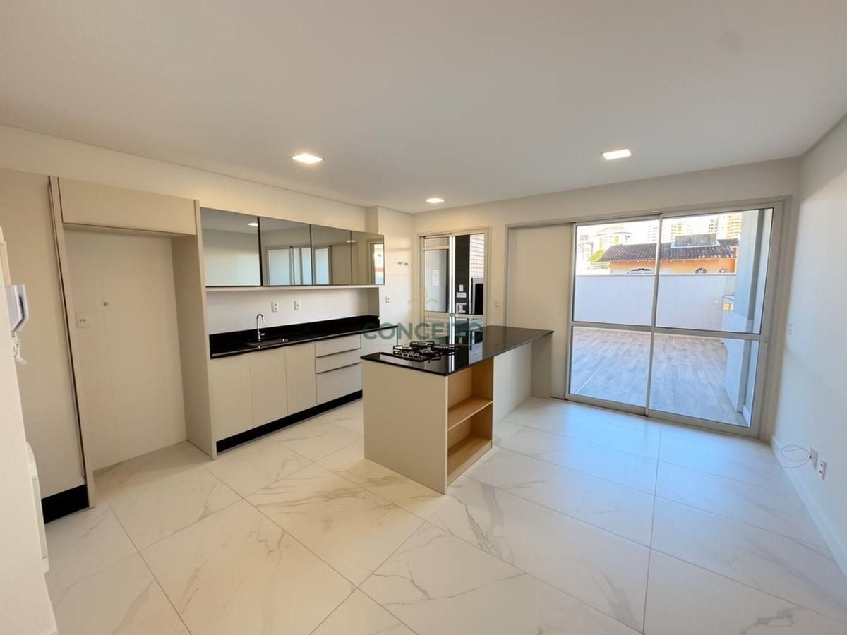 Apartamento Garden para Locação 2 Quartos ,2 suítes, 110m² no bairro Estreito, Florianópolis