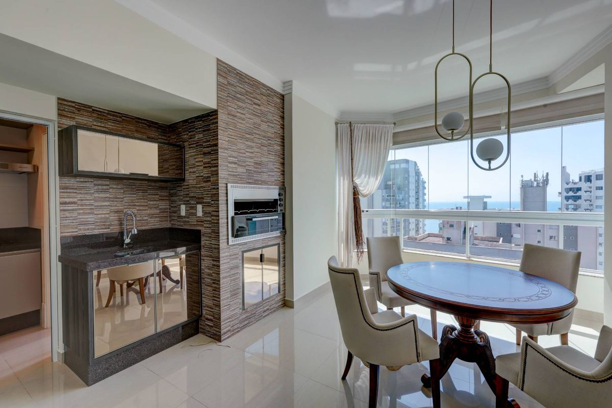 Apartamento de 03 Suítes para Venda no Ed. Grand Royale em Balneário Camboriú - Apartamento em Centro, Balneário Camboriú - à venda - Desc Imóveis