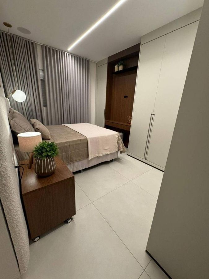 Apartamento com 3 quartos, 2 vagas - Vila Romana