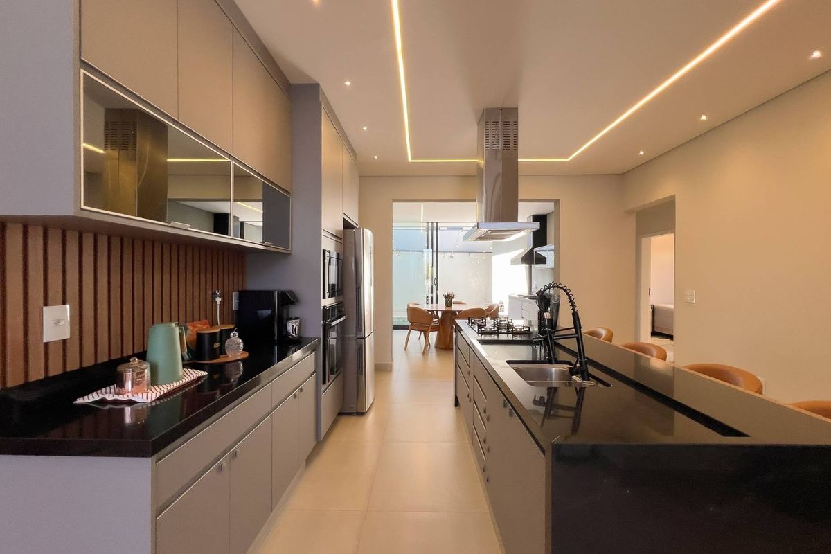 Casa Térrea de Condomínio com 3 suítes - Condomínio Vivenda das Pitangueiras - Valinhos, foto 5