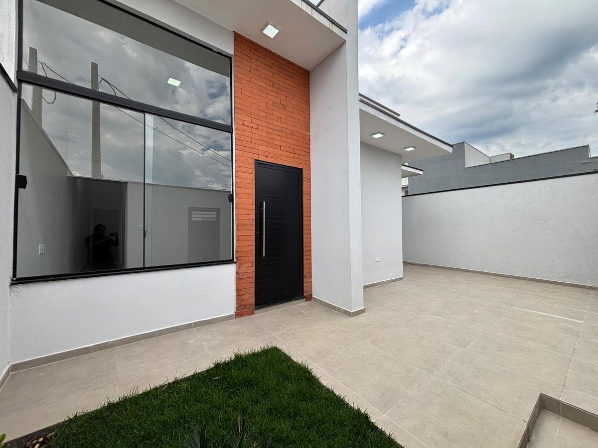 Linda Casa Colinas do Alegre - Casa em Colinas do Alegre, São João da Boa Vista - à venda - Helena Imóveis