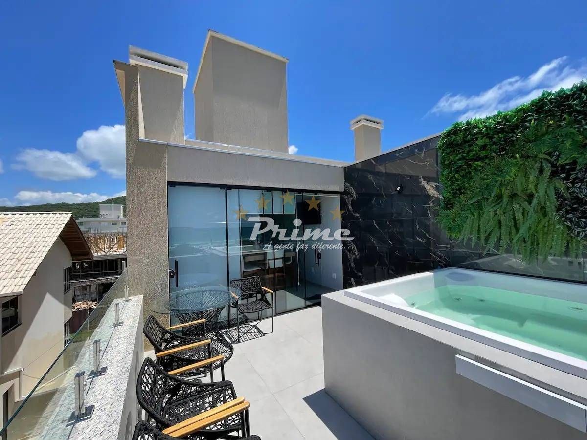 COBERTURA DE 3 SUÍTES COM JACUZZI VISTA MAR NA PRAIA DE MARISCAL EM BOMBINHAS/SC PARA LOCAÇÃO DE TEMPORADA - COD1712