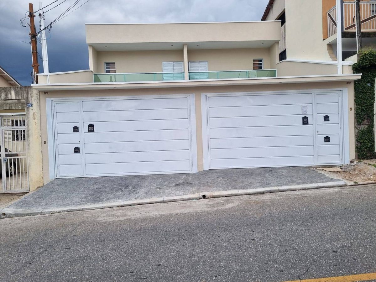 Sobrado com 3 quartos à Venda, Jardim Santa Bárbara - Guarulhos