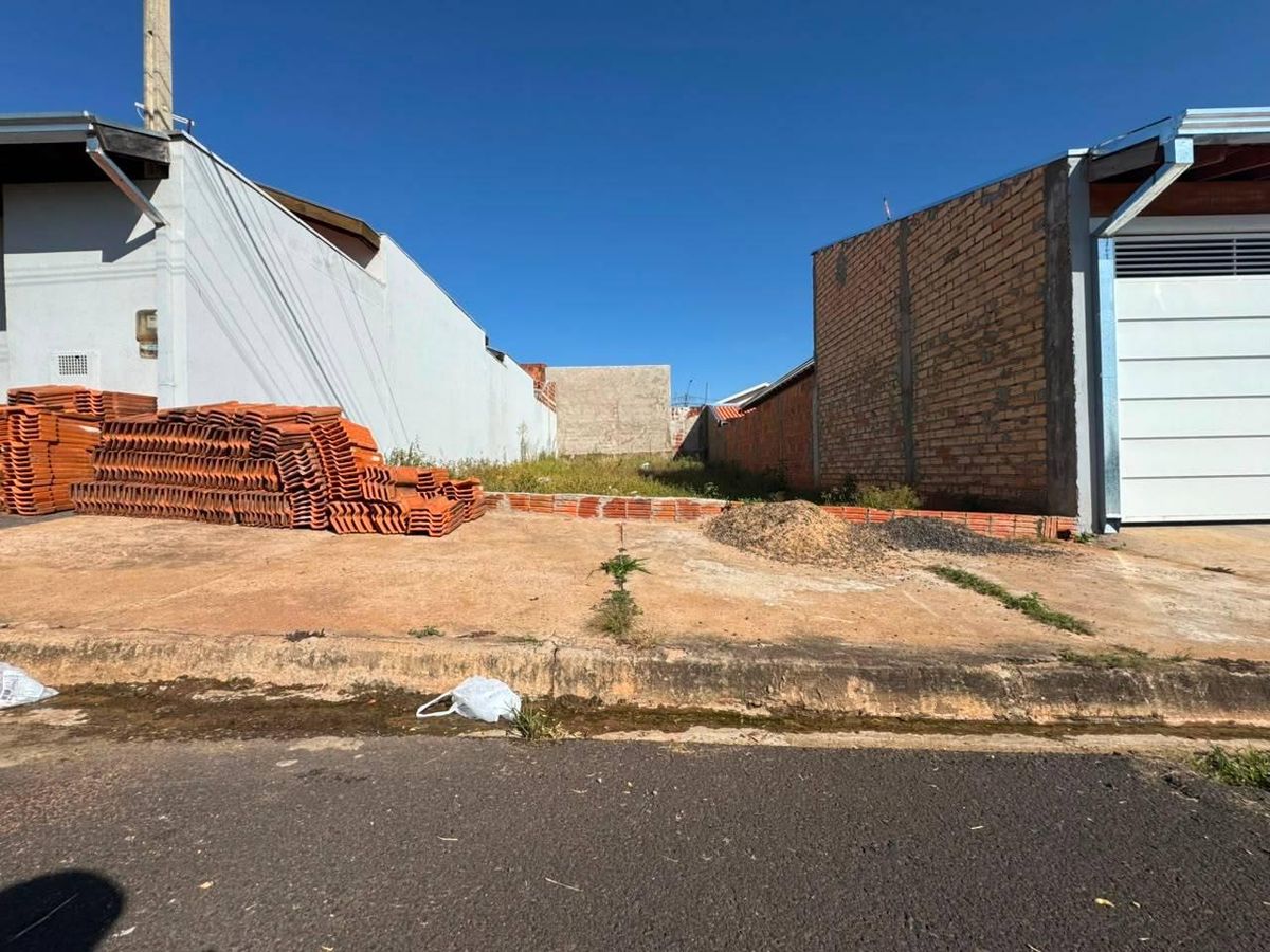 TERRENO A VENDA NO BAIRRO  MONTE VERDE