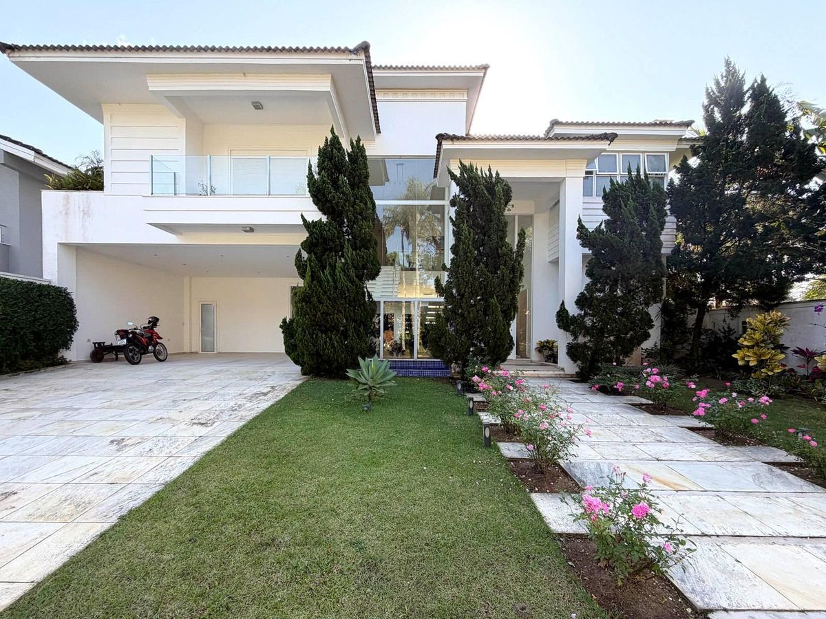 Villa Meermagen: Onde receber bem faz parte do jeito de viver no Jardim Acapulco.
