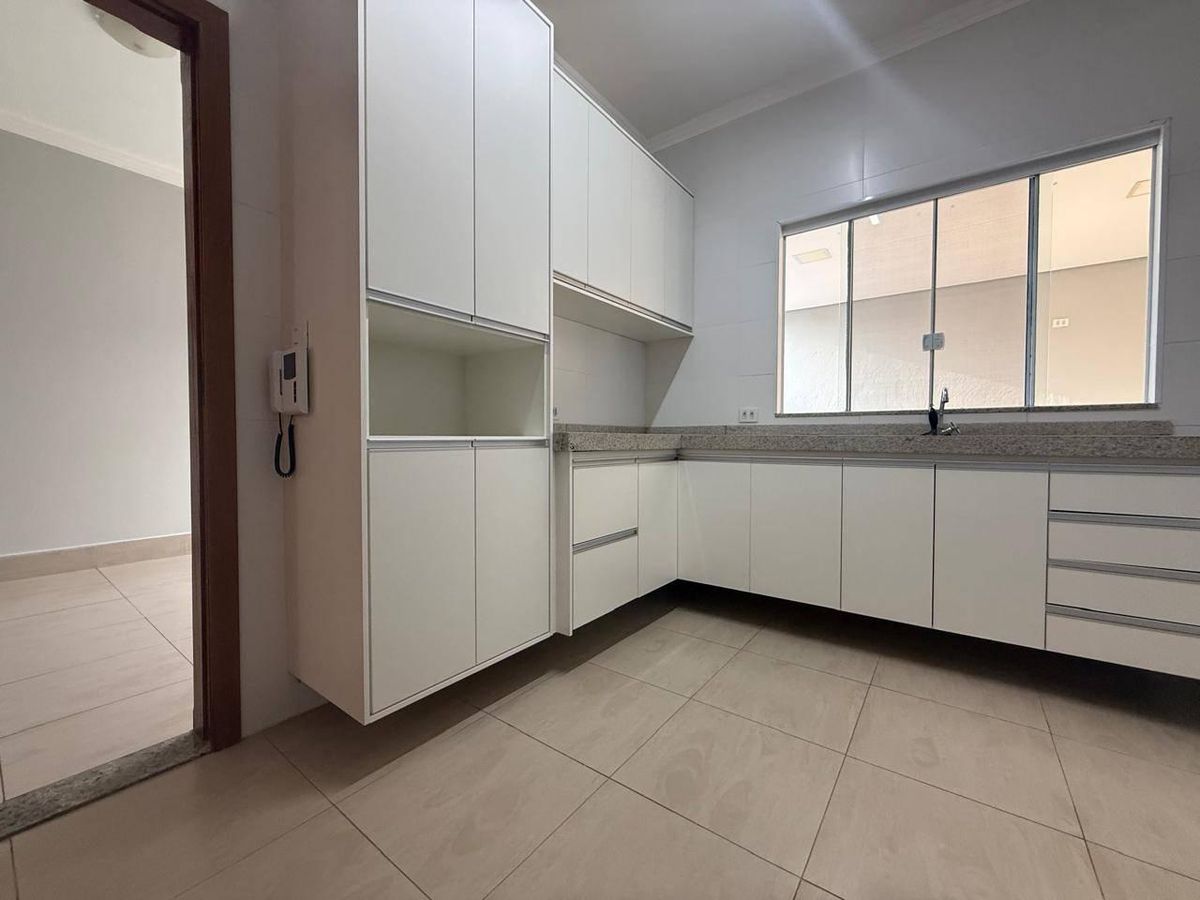 COND. VILLA VICENSA - Residencial › Casa de Condomínio