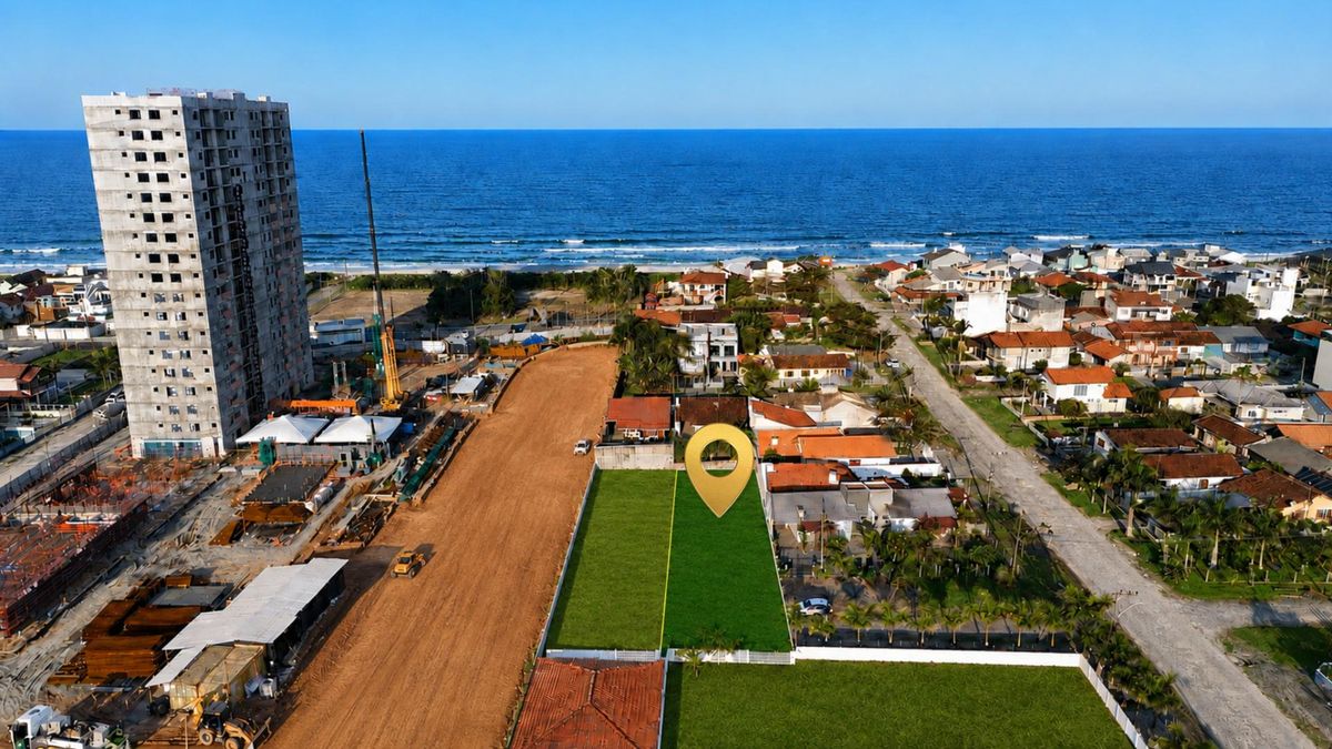 Terreno na Barra do Saí com 360m² e apenas 260 metros da praia em Itapoá SC! - Lote/Terreno em Barra do Sai, Itapoá - à venda - SBGLOBAL Imobiliária