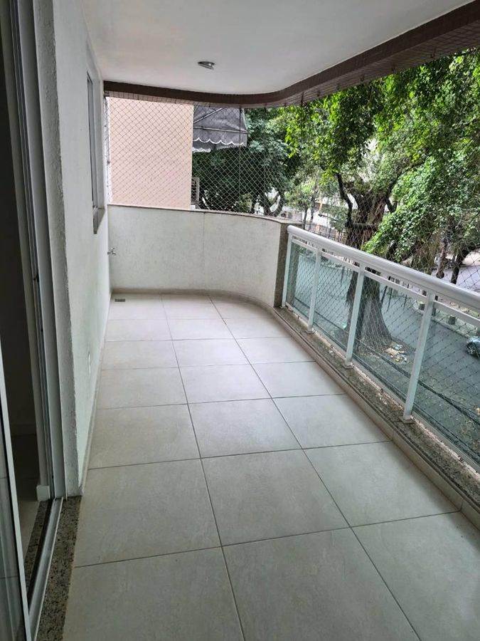 Apartamento à venda, Av. Paula Sousa. Varanda, 2 quartos sendo 1 suíte e vaga. 84m². Código 25165 - Apartamento em Maracanã, Rio de Janeiro - à venda - MIGUEZ IMOBILIÁRIA