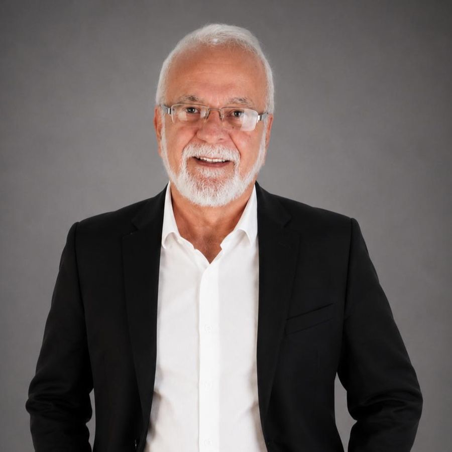 HENRIQUE HOLANDA