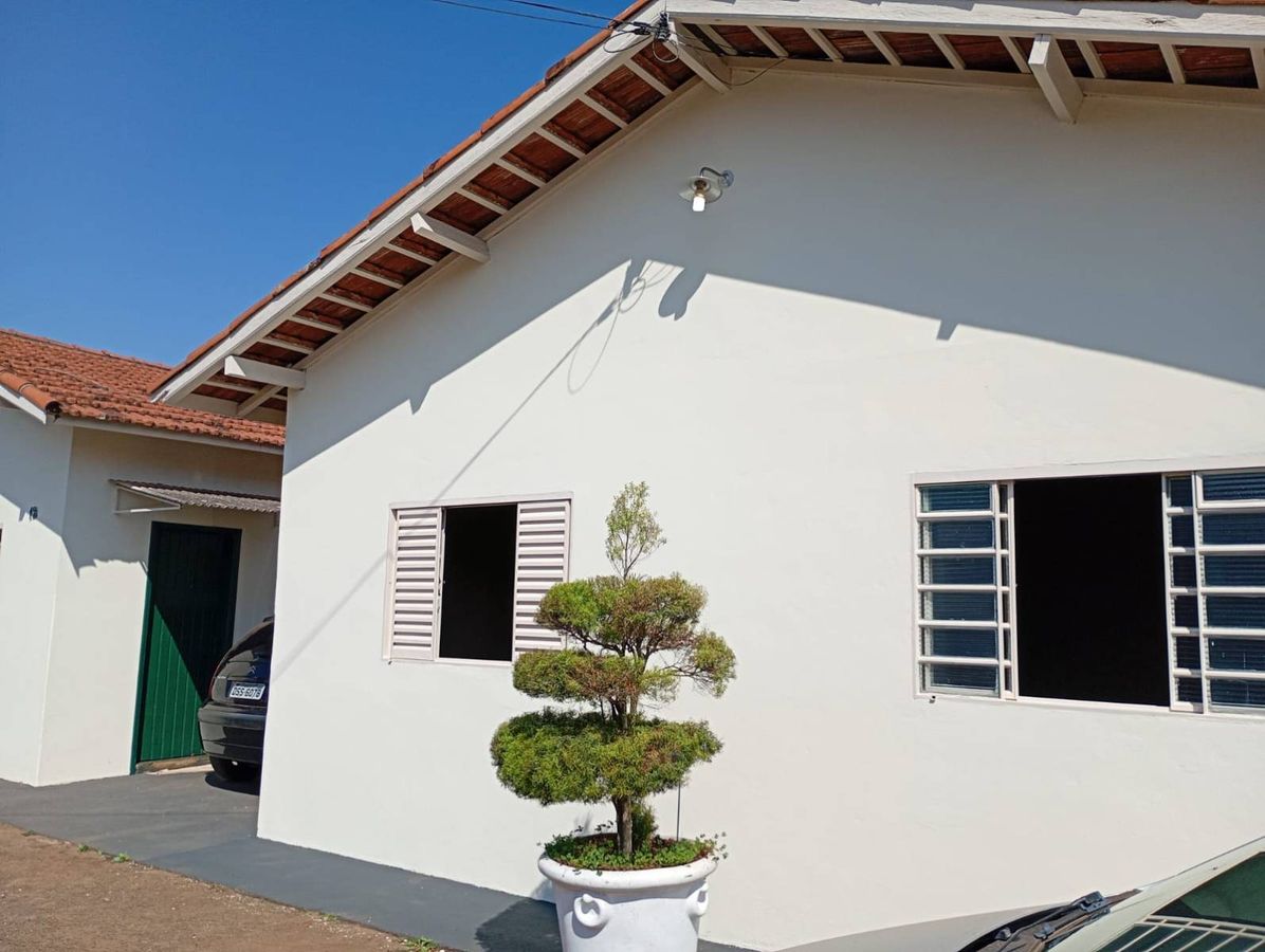 Casa para Alugar com 2 Quartos em Jardim Paineiras - Avaré - Casa de Condomínio em Jardim Paineiras, Avaré - para locação - CRYSTAL IMÓVEIS
